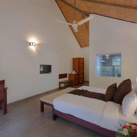 Hotel Abad Brookside Wayanad Vythiri Exterior foto