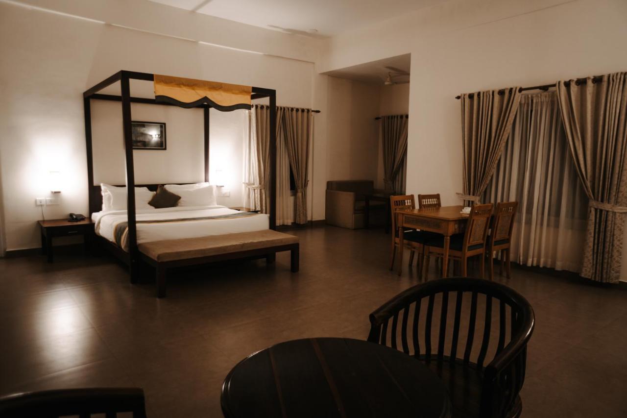 Hotel Abad Brookside Wayanad Vythiri Exterior foto