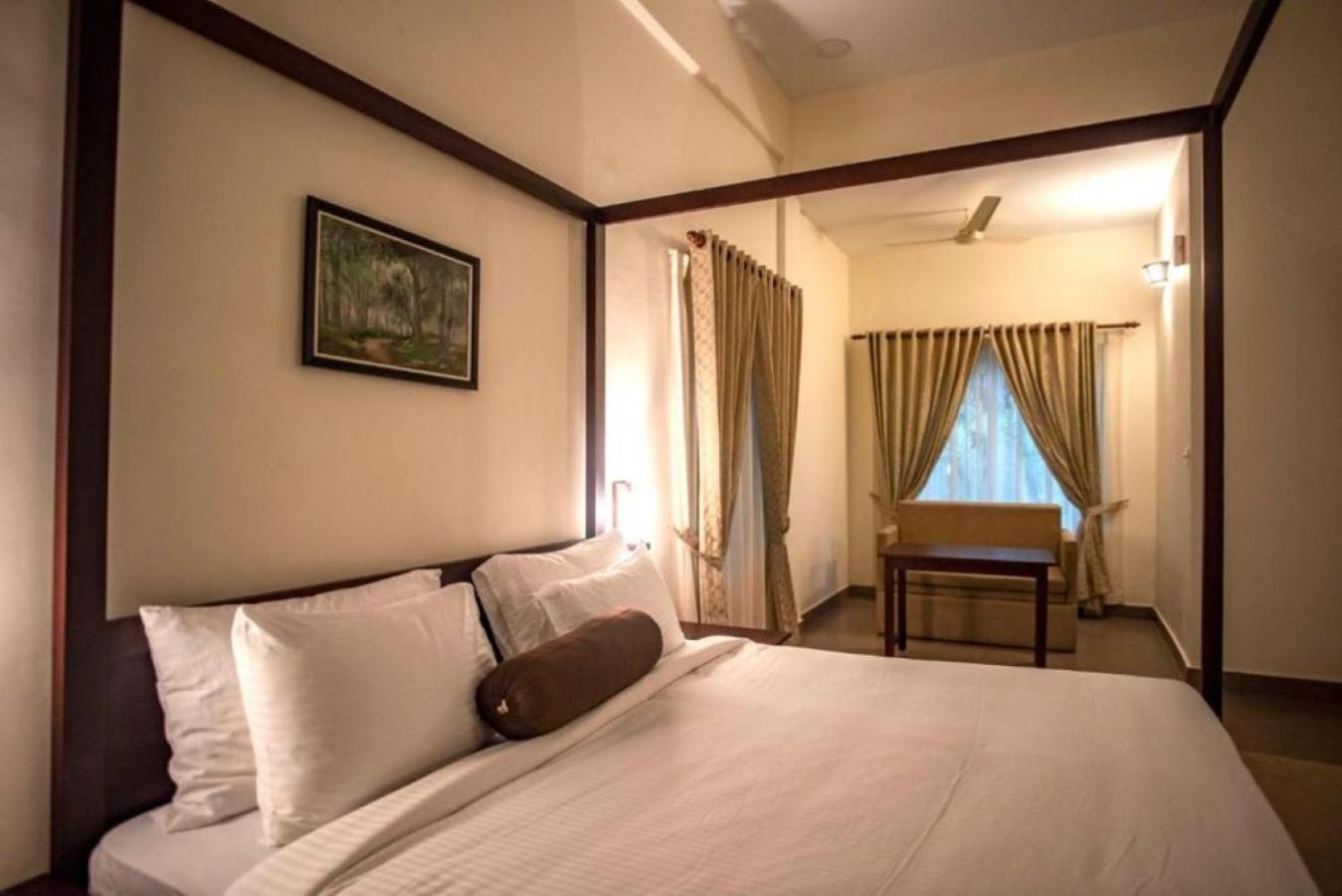 Hotel Abad Brookside Wayanad Vythiri Exterior foto