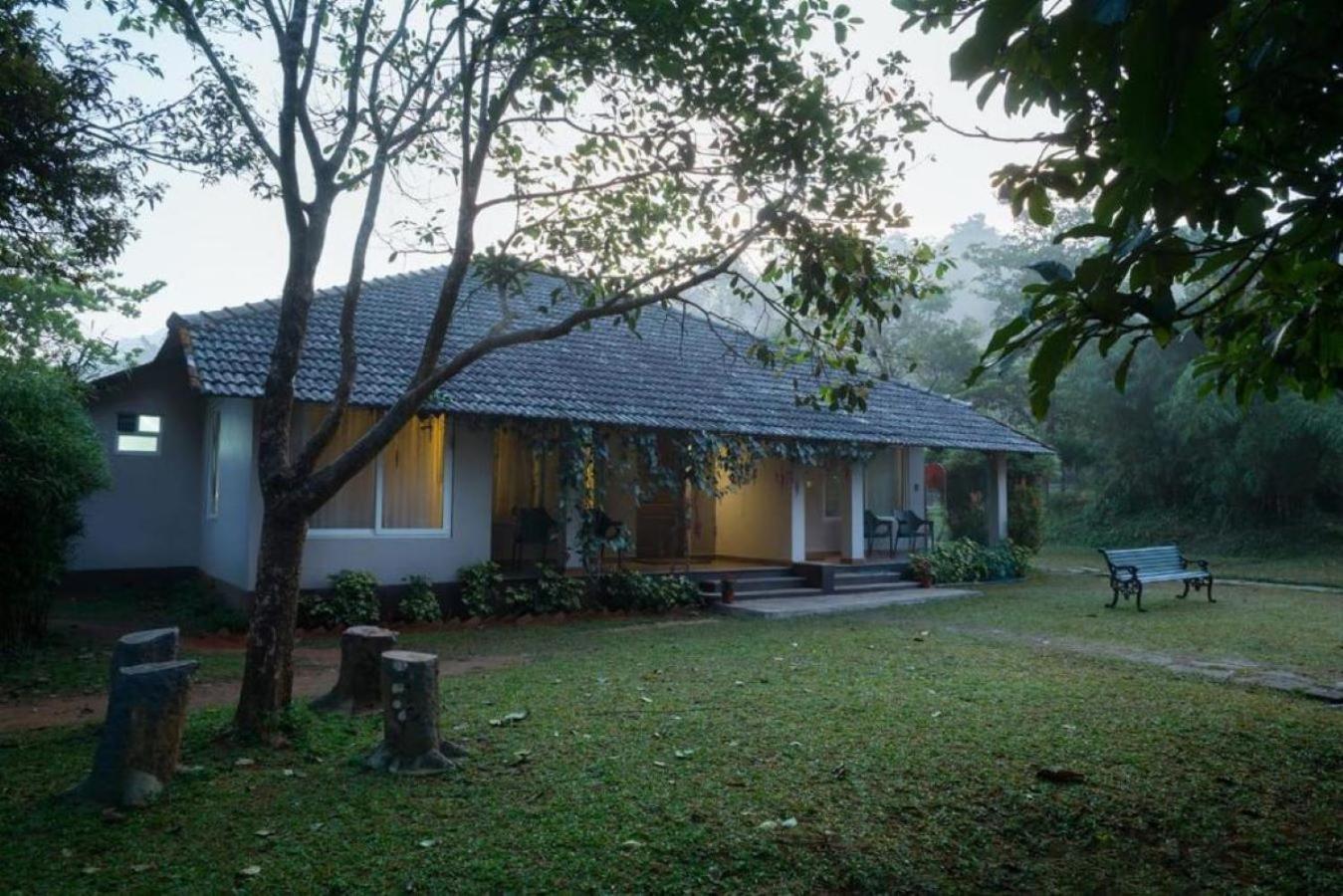 Hotel Abad Brookside Wayanad Vythiri Exterior foto