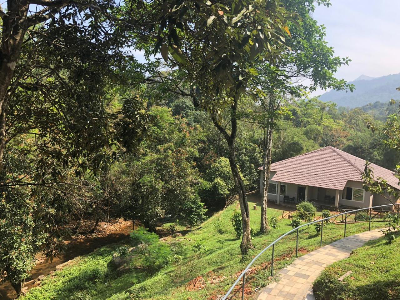 Hotel Abad Brookside Wayanad Vythiri Exterior foto
