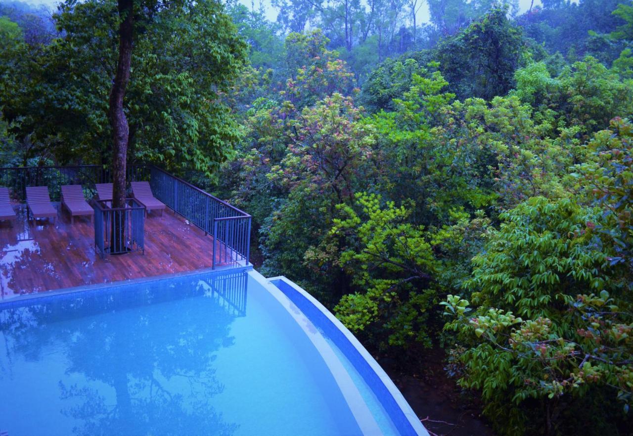 Hotel Abad Brookside Wayanad Vythiri Exterior foto