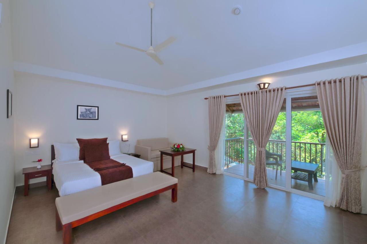 Hotel Abad Brookside Wayanad Vythiri Exterior foto