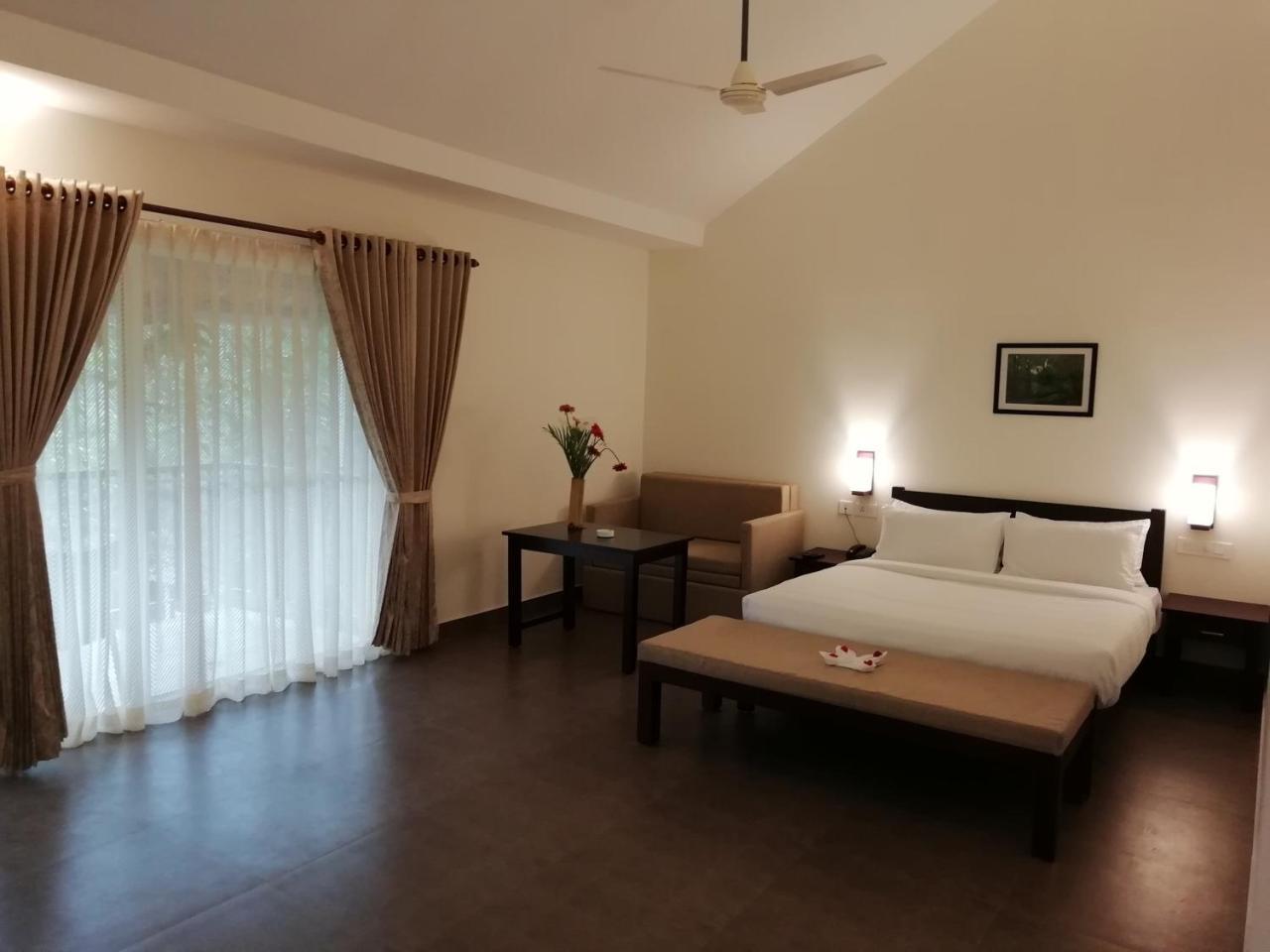 Hotel Abad Brookside Wayanad Vythiri Exterior foto