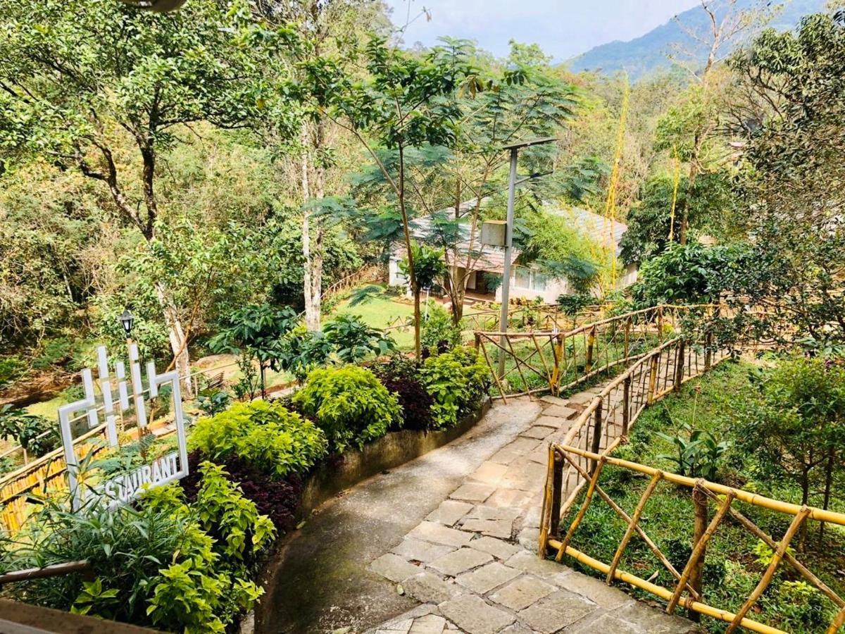 Hotel Abad Brookside Wayanad Vythiri Exterior foto